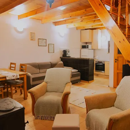 Tatil Evi Dom Na Skarpie Z Widokiem Na Jezioro, Z Kominkiem I Garazem