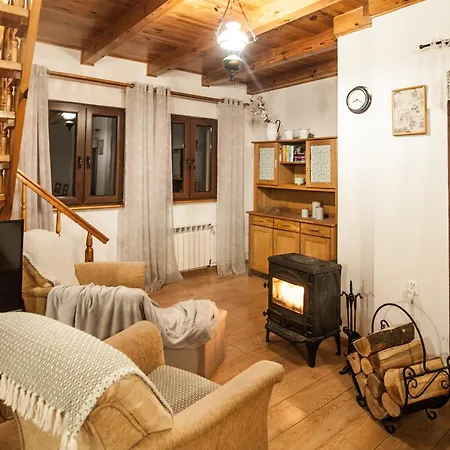 Dom Na Skarpie Z Widokiem Na Jezioro, Z Kominkiem I Garazem Tatil Evi