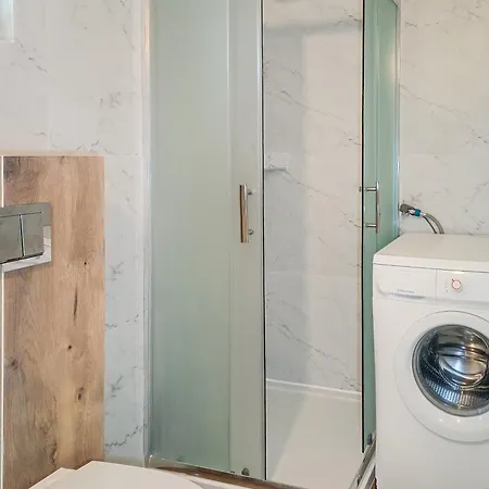 Dom Na Skarpie Z Widokiem Na Jezioro, Z Kominkiem I Garazem 度假居 *