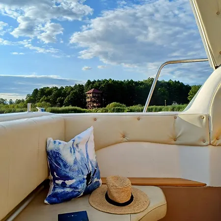 Dom Na Skarpie Z Widokiem Na Jezioro, Z Kominkiem I Garazem Tatil Evi Stary Dzierzgon