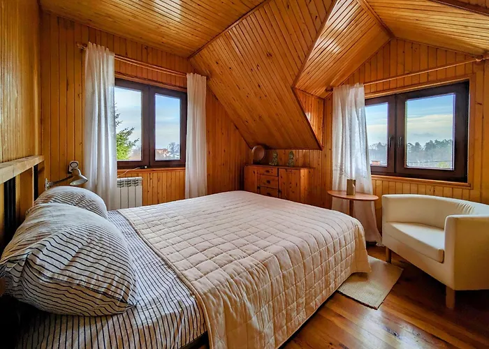 Dom Na Skarpie Z Widokiem Na Jezioro, Z Kominkiem I Garazem Prázdninový dům *