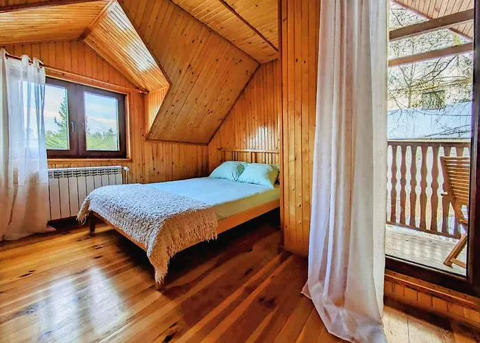 Dom Na Skarpie Z Widokiem Na Jezioro, Z Kominkiem I Garazem Prázdninový dům *