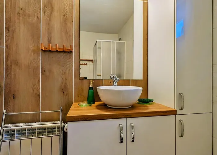 Dom Na Skarpie Z Widokiem Na Jezioro, Z Kominkiem I Garazem Prázdninový dům