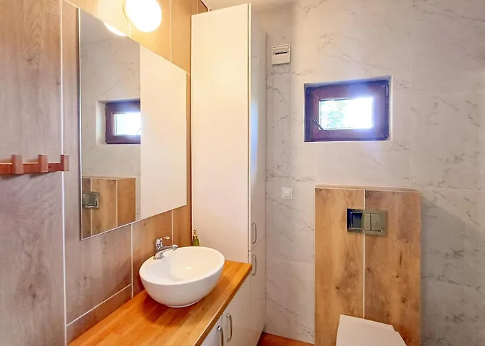 Prázdninový dům Dom Na Skarpie Z Widokiem Na Jezioro, Z Kominkiem I Garazem Stary Dzierzgon